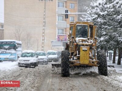 باز گشایی راه ۲۹ روستای آذربایجان غربی ؛ امداد رسانی به ۳۳۵ خودروی گرفتار در کولاک