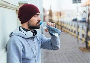 راهکارهایی برای کاهش کم آبی بدن در روزهای سرد زمستان