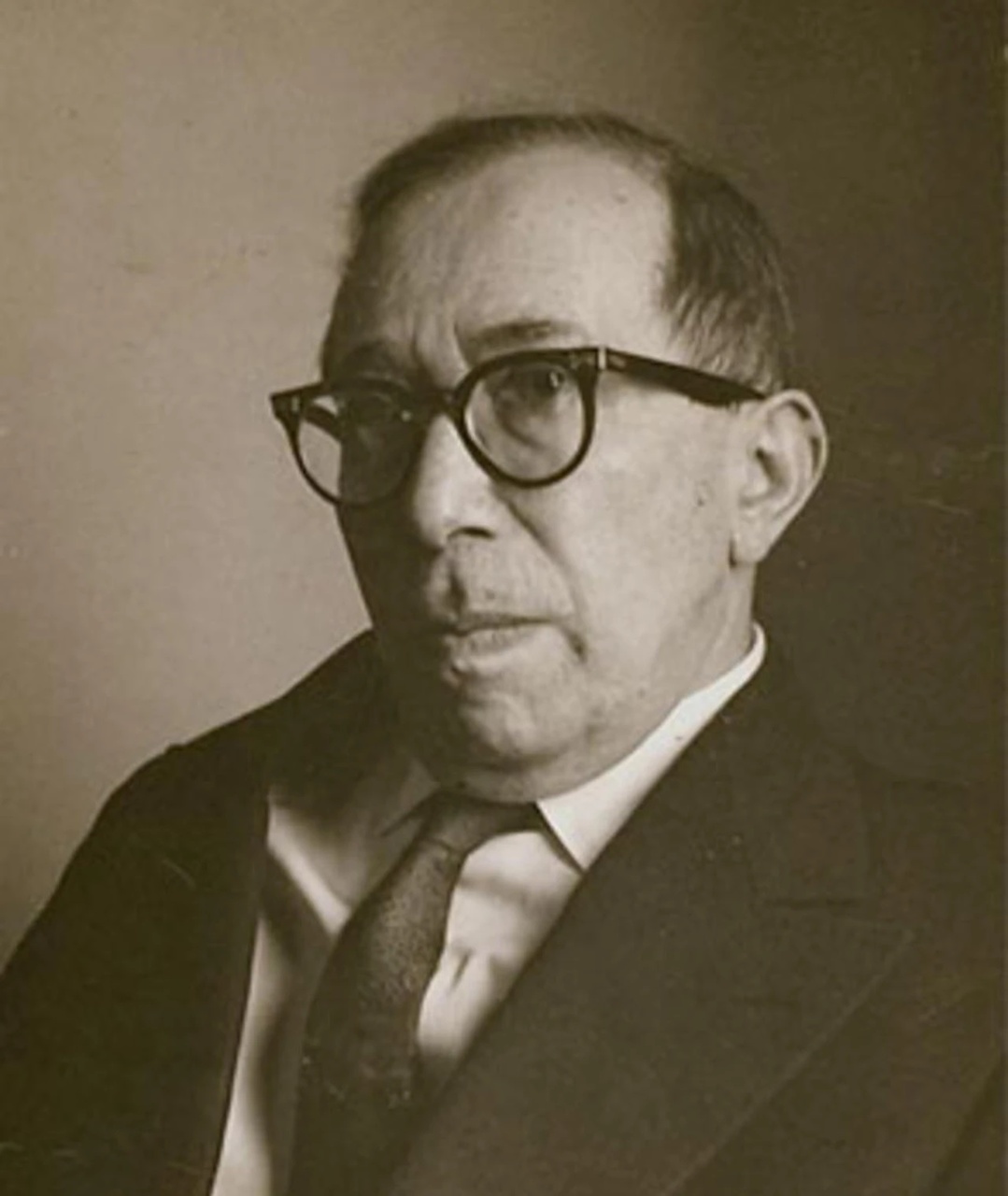 نقد کتاب عبدالکریمی از منظر فلسفه سیاسی؛ آیا در جهان نیچه‌ای زندگی می‌کنیم؟ /  عبدالکریمی:‌ روشنفکری ما دچار غوغاسالاری و روزمرگی شده است