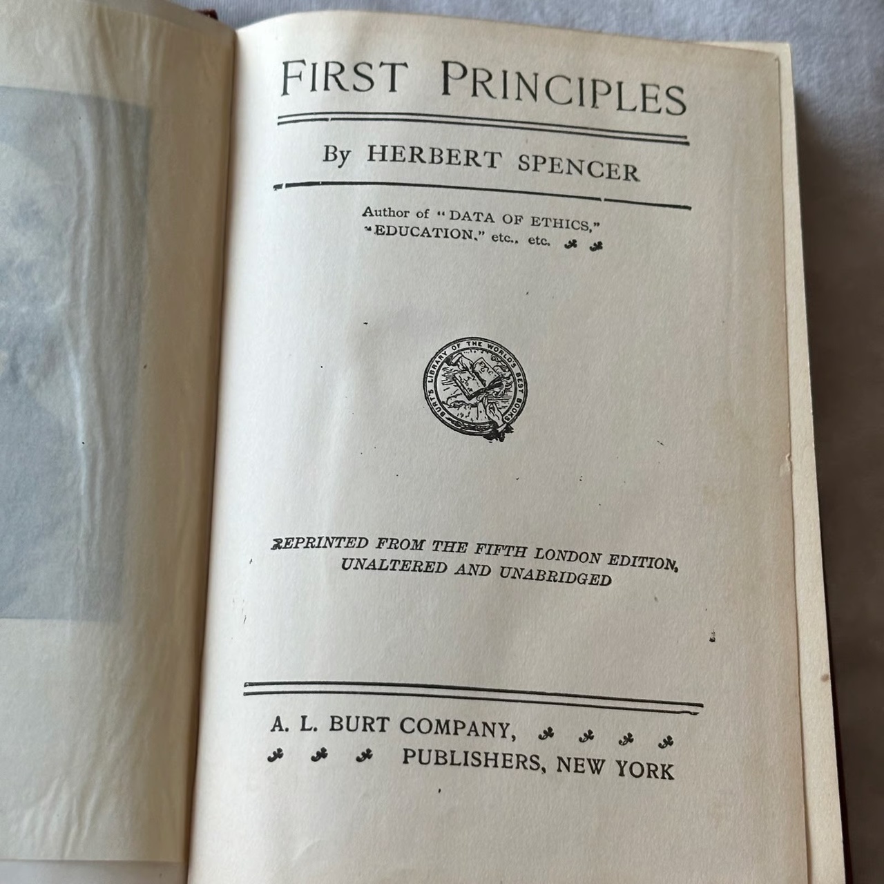 داروین: کتاب اسپنسر سراسر «وِرّاجی» و اصول کلی است/ اسپنسر علامهای خودآموخته و فیلسوف سلبریتی قرن نوزدهمی