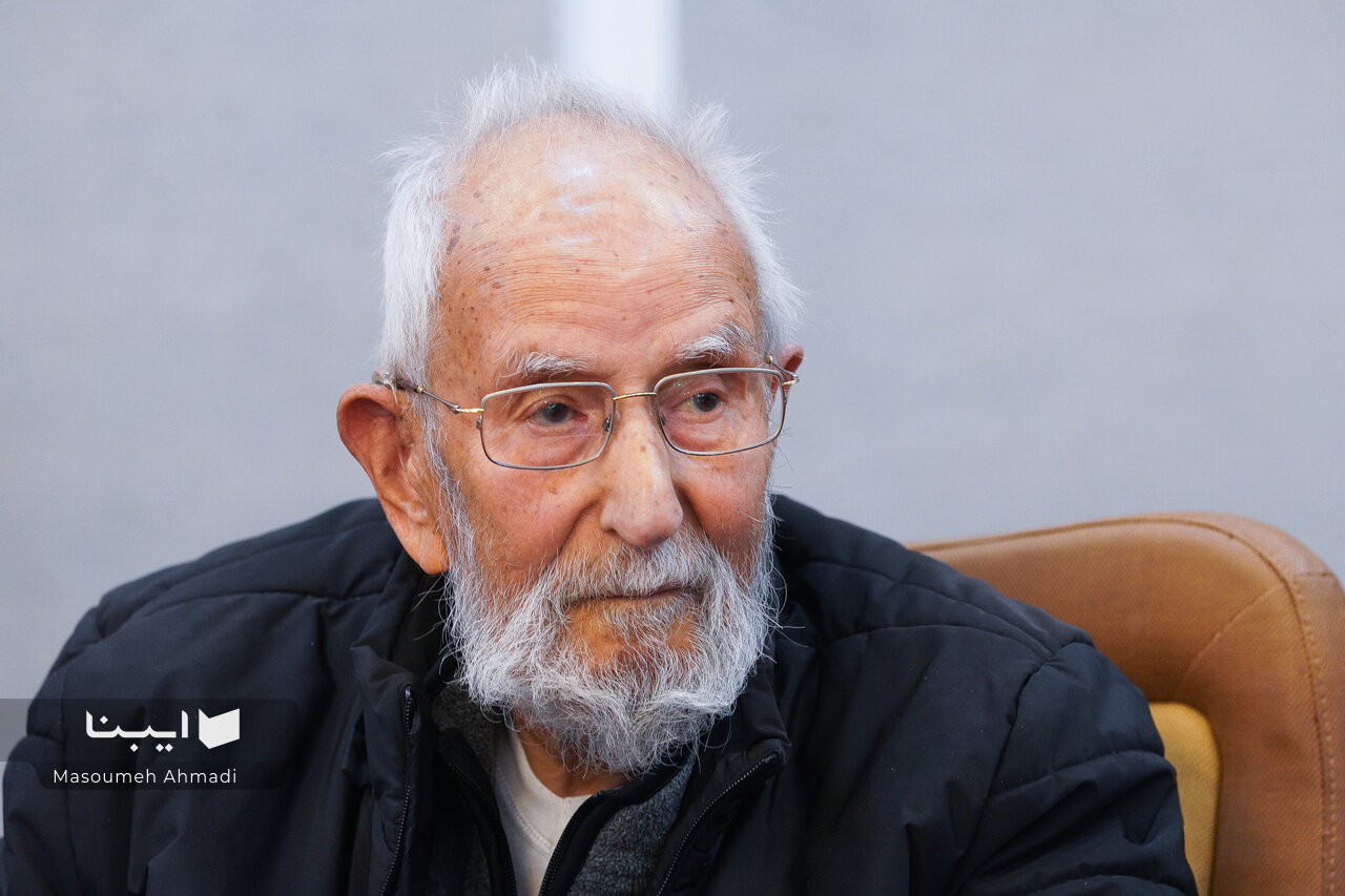 فتح الله مجتبایی: ایران در دنیا کم‌نظیر است آن را از دست ندهید / قدر هویت ملی و فرهنگی خودتان را بدانید