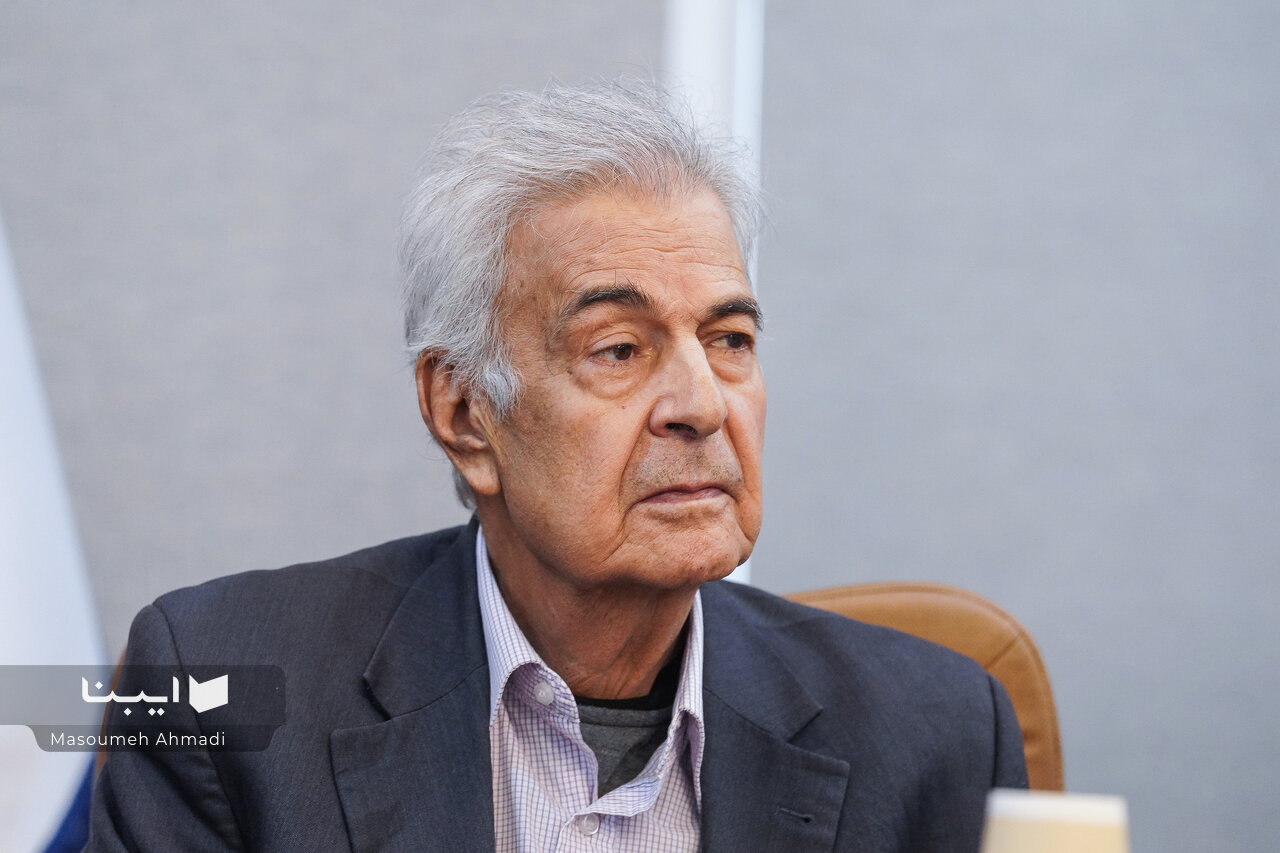 فتح الله مجتبایی: ایران در دنیا کم‌نظیر است آن را از دست ندهید / قدر هویت ملی و فرهنگی خودتان را بدانید