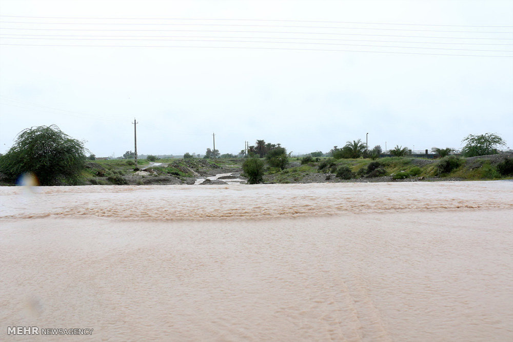 طغیان رودخانه فصلی در روستای بندک هشتبندی هرمزگان
