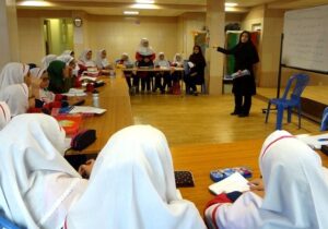 فلسفه برای کودکان راهی برای آموزش تفکر؛ به دنبال «عادت به تفکر» هستیم