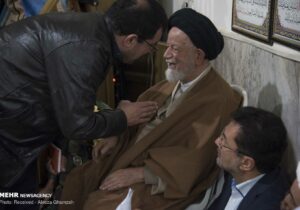 آیت الله شاهچراغی خادمی خستگی ناپذیر برای انقلاب و اسلام بود