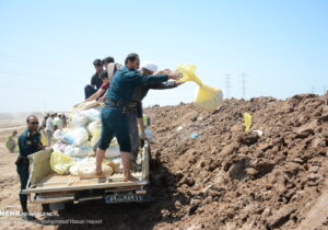 اقدام عملی برای مهار سیلاب در رودان؛سیلبند در محله سنگی ساخته میشود