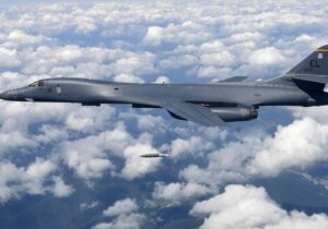 دولت نیجریه: آمریکا حملات جدیدی به مواضع داعش انجام داد