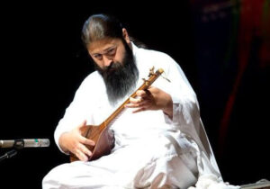 «ریتم مولانا» با مقدمه استاد ادبیات منتشر شد؛ توضیحات مولف