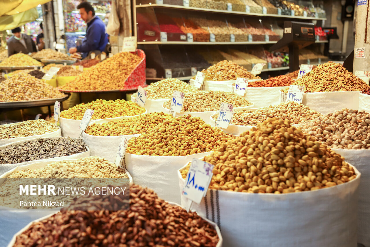 خریدهای شب یلدا معضل شد؛ فاصله نجومی بین درآمد و قیمت ها