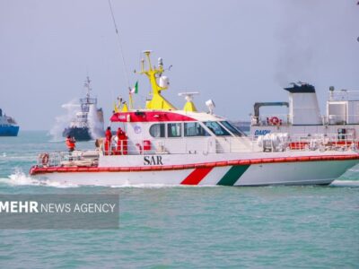 انتقال اضطراری یک بیمار از قشم به بندرعباس با شناور ناجی