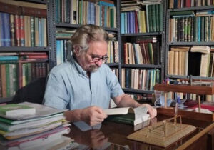 گرامیداشت مقام حکمی و فلسفی منوچهر صدوقی سها