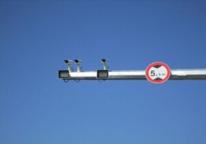 رموزی: ۷۵ سامانه نظارتی و کنترل ترافیک در معابر شهر کاشان فعالیت دارند