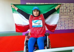 استاندار از قهرمان خوزستانی پارالمپیک جهان و آسیا تقدیر کرد