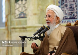 آیت الله جوادی آملی:سرمایه عمر بزرگ‌ترین نعمتی که انسان دردنیا می‌بازد