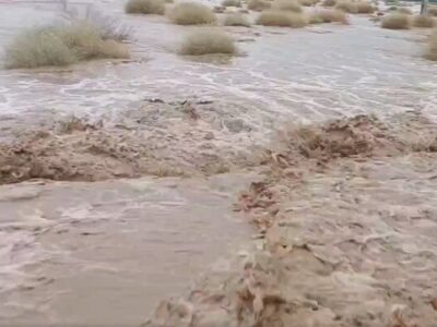 مسیر روستای سیل‌زده مهرگی مسدود شد
