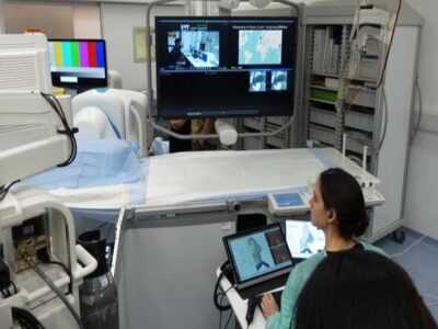 توده بزرگی از مو از معده کودک ۱۱ ساله کاشانی بیرون کشیده شد