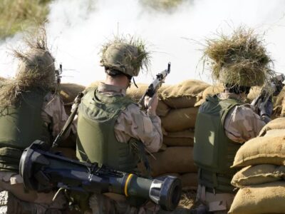 خیز انگلیس برای استقرار نیروهای حافظ صلح در اوکراین