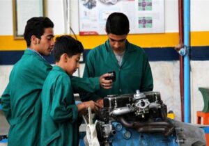 ۵۵ درصد دانش آموزان دوره متوسطه کرمان در هنرستان ها تحصیل می کنند