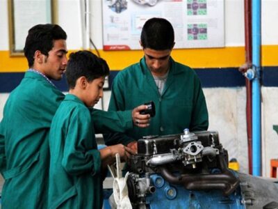 ۵۵ درصد دانش آموزان دوره متوسطه کرمان در هنرستان ها تحصیل می کنند