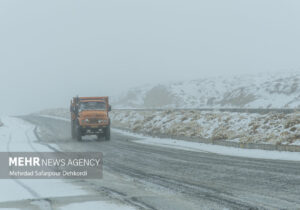 کولاک و انسداد گردنه‌های کوهستانی اصفهان؛ از سفرهای غیرضروری بپرهیزید