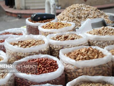 نظارت بر اصناف خرمآباد با محوریت کنترل قیمت مرغ و خشکبار