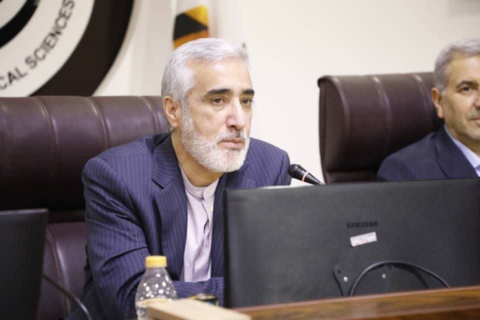 مشکلات دارویی کشور عمدتا ناشی از محدودیتهای ارزی و نقدینگی است مشکلات دارویی کشور عمدتا ناشی از محدودیتهای ارزی و نقدینگی است