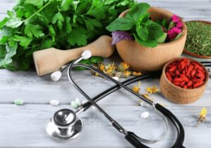 عدم آشنایی عملی با تجاریسازی، چالش اصلی فرآوردههای طبیعی