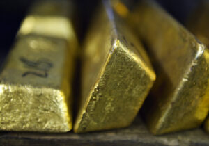 تصمیم ویژه بانک مرکزی برای مدیریت بازار طلا/ ریزش سنگین قیمتها در راه است؟