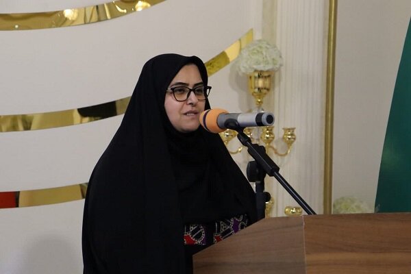 محمد دوست: مشارکت زنان جامعه را متعادل و پایدار می کند