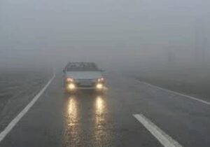 هشدار پلیس راه لرستان درباره لغزندگی و مهگرفتگی جادهها