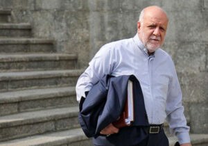 خاطرات هاشمی: بیژن زنگنه از سنگاندازی برای کارهای عمرانی ابراز نارضایتی کرد