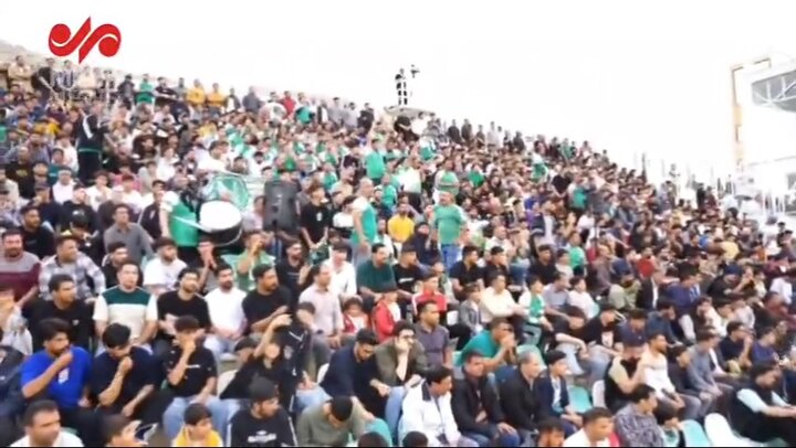 حضور پرشور هواداران خیبر در ورزشگاه تختی