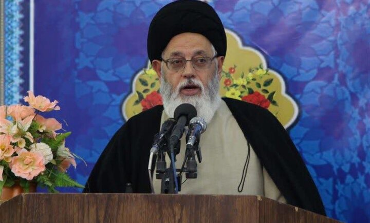 آیت الله مدرسی: مسئولان پاسخگوی سوالات مردم باشند
