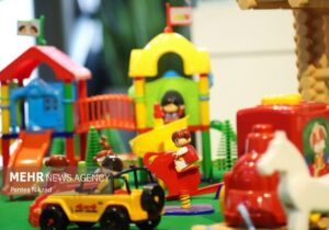 اسباببازی زیرمجموعه خرازی قرار دارد / صنعت اسباببازی حمایت نمیشود