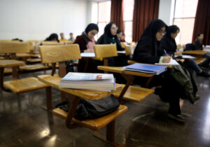 اسدی: برگزاری آزمون‌های نهایی در خراسان رضوی شنبه به قوت خود باقی است