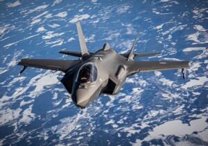 نگرانی صهیونیستها از پیوستن قطر به لیست خریداران اف ۳۵