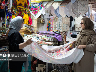 بازارچه مشاغل خانگی زنان در کاشان افتتاح شد