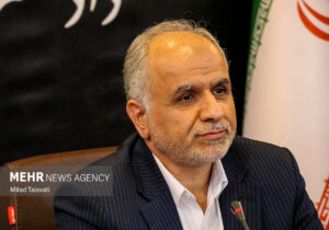 وزیر دادگستری به قطر سفر کرد