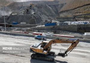 بازوند: کنارگذر غربی قم تا پایان امسال تکمیل می‌شود