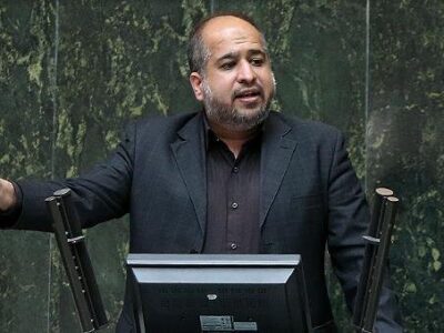 دلایل استیضاح میدری از زبان خضریان؛ اقتصاد در هلدینگ‌ها را شوخی گرفته است!