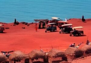 بارش باران پاییزی در جزیره هرمز