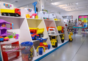 دپوی اسباب‌بازی‌های قاچاق ۶۰ میلیاردی در انبار اصفهان کشف شد