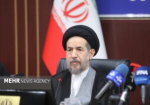 ابوترابیفرد: کافههای بدون مجوز باید از چرخه فعالیت در تهران حذف شوند