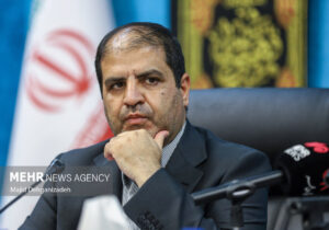 دهستانی: حبس سالنهای هنری ممنوع است