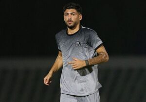 مصدومیت بد موقع وینگر استقلال