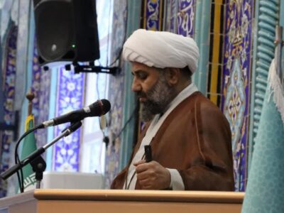امام جمعه خارگ: مسئولان مشکلات خدماتی  در جزیره را حل کنند