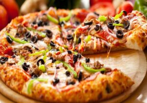 ببینید | فوری‌ترین پیتزایی که شاید تا به حال دیده‌اید