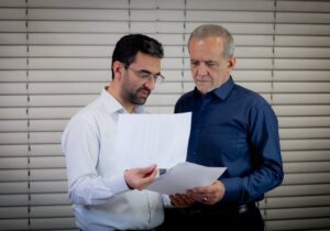 آذری جهرمی: یکی باید مامور صحبتی بی‌پرده با شما شود جناب رئیس جمهور!