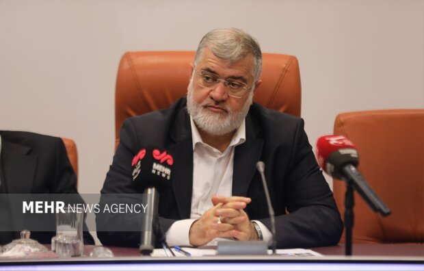 استاندار تهران: تصمیم‌گیری درباره تعطیلی‌ها فردی نیست