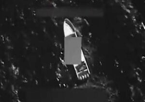 تداوم حملات آمریکا به قایق ها در اقیانوس آرام؛ پنج نفر کشته شدند